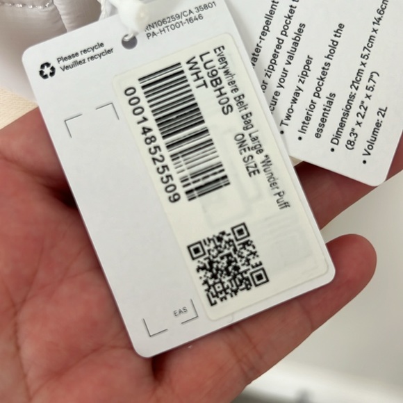 The Lululemon Everywhere Belt Bag Wunder Puff. - Picture 13 of 17